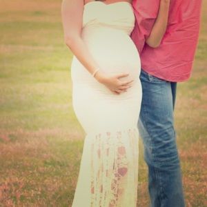 Maternity lace dress